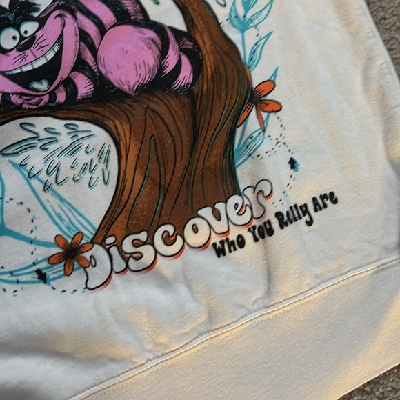 Disney Alice In Wonderland crewneck size small - Picture 5 of 10
